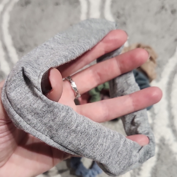 Assorted Color Scrunchie Set - Picture 4 of 5